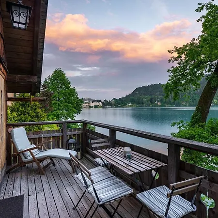 Apartma Private House On *